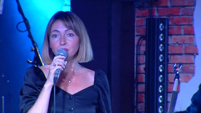 2023-06-30 - Ирина Бланк в клубе «Big Ben» смотреть онлайн