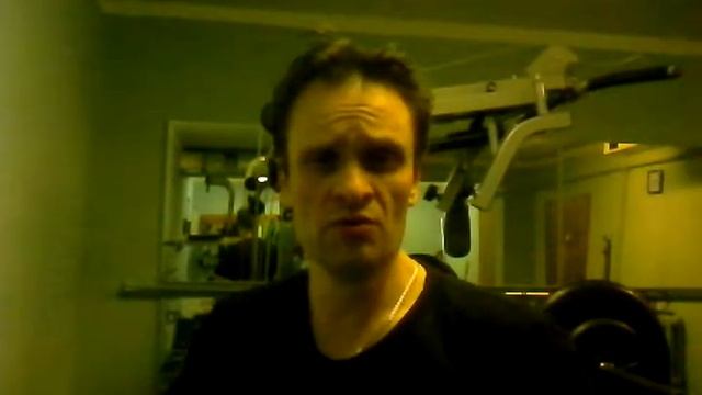 Снова слышу голос твой. Песню спел чувак крутой смотреть онлайн