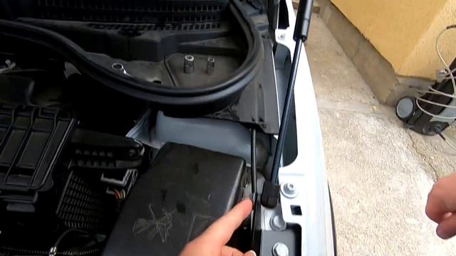 Lada Vesta SW Cross_Упоры капота_установка смотреть онлайн