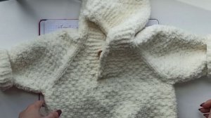 Детская плюшевая кофта спицами. Описание вязания