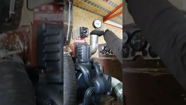 Испытания вакуумного насоса роторного типа Jurop DL 180 после ремонта и синхронизации. смотреть онлайн