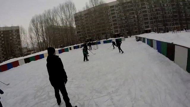 ИГРАЕМ ВО ДВОРЕ В ХОККЕЙ №"3 !!! (ОТ ПЕРВОГО ЛИЦА) смотреть онлайн