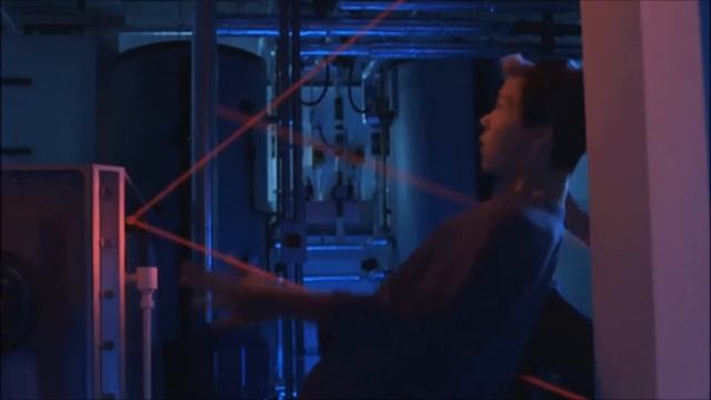 Smyths Toys - Spy Net Laser Trip Wire & Vibrasonic Walkie Talkies смотреть онлайн