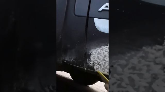 Очистить автомобиль от краски дорожной разметки смотреть онлайн