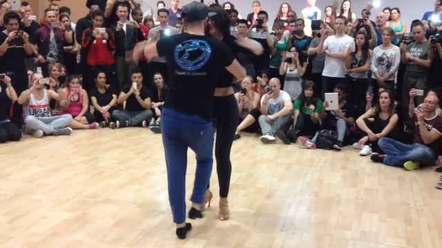 Daniel & Desire - Bachata Sensual смотреть онлайн