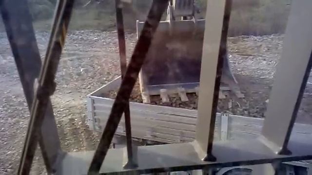 escavatore Volvo EC 460 & Daf 85-410 смотреть онлайн