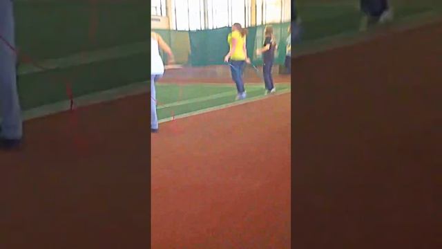 Жёлтая майка смотреть онлайн