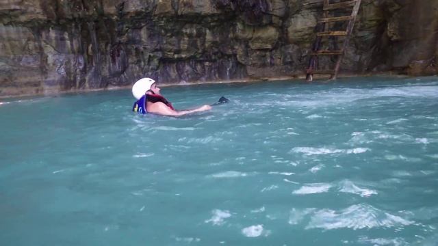 DR Gorge Tour Last Jump смотреть онлайн