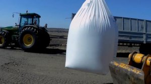 Клапан дозатор для биг-бегов в работе.