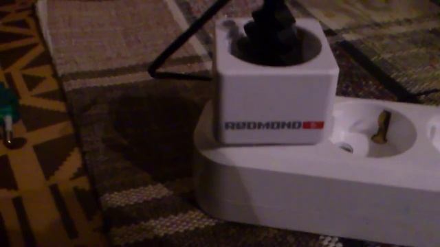 Использование умной розетки REDMOND на примере гирлянды. смотреть онлайн