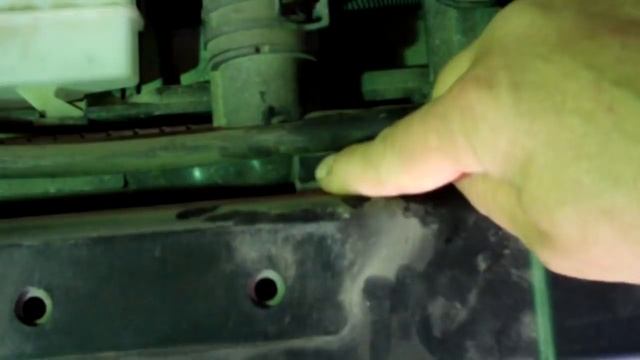 КОСЯКИ системы охлаждения ДВИГАТЕЛЯ Nissan Tiida смотреть онлайн