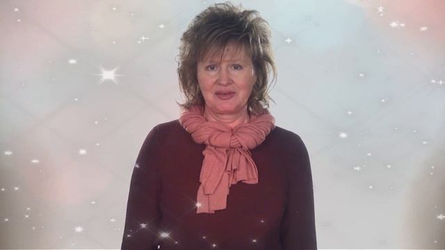 Новогоднее поздравление директора высшей школа экономики и управления И.П. Савельевой смотреть онлайн