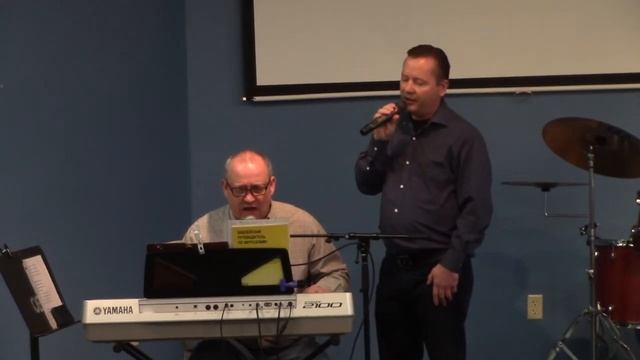 Лодка по волнам во тьме плывёт смотреть онлайн