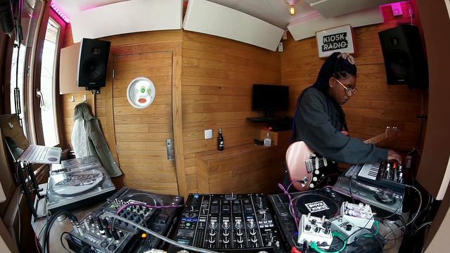 Farida Amadou @ Kiosk Radio 30.03.2022 смотреть онлайн