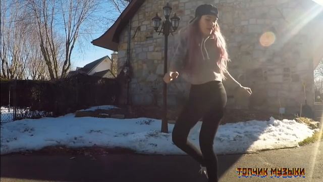 Девочка в тренде девочка в топ танцы тик ток смотреть онлайн