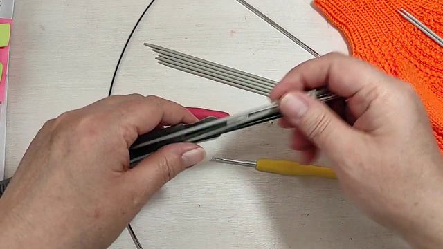 Жилетка крючком и спицами. Материалы смотреть онлайн