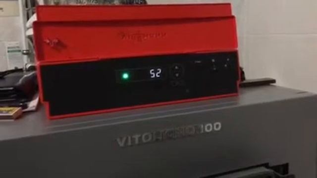 Запуск піролізного котла Viessmann Vitoligno 100 1 частина смотреть онлайн