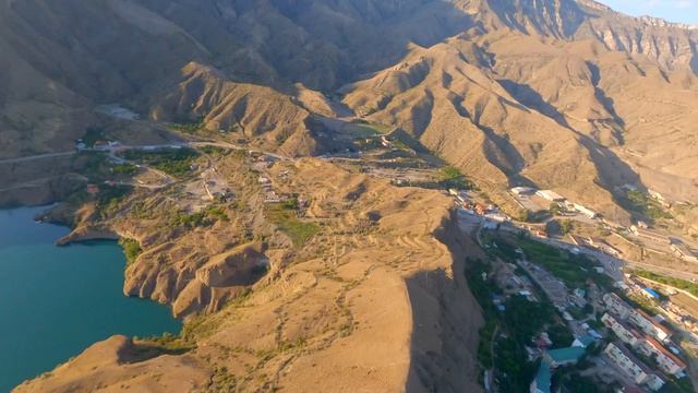 Мощь гор, что сердце мне пленила