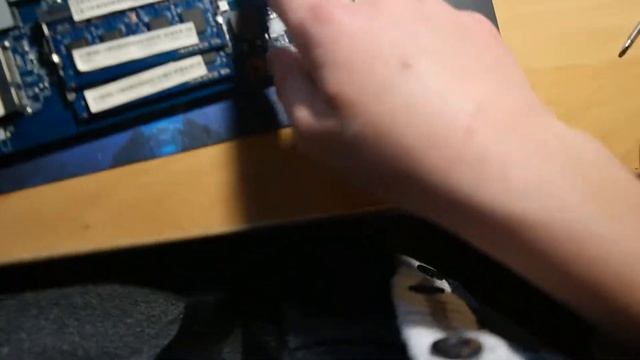 Как заменить гнездо питания на ноутбуке Acer смотреть онлайн