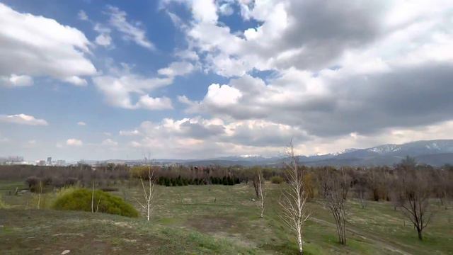 Алматы. Вид на горы. 12 апреля 2023. Казахстан. Almaty. Kazakhstan. April 2023 смотреть онлайн