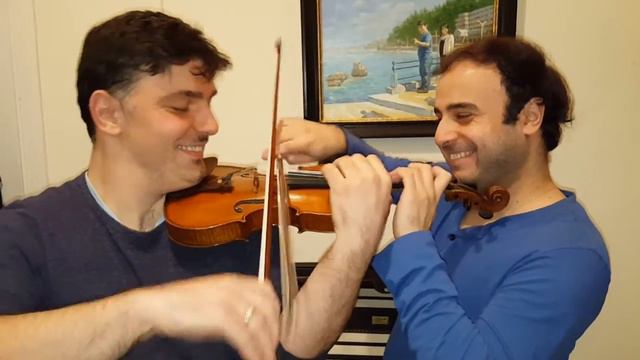 Mozart: Rondo alla Turca for one violin and two violinists смотреть онлайн