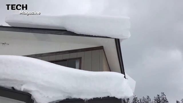 Awesome Roof Snow Removal Tools ! Amazing Snow Sliding Off The Roof - Snow Falling on Head and Car смотреть онлайн