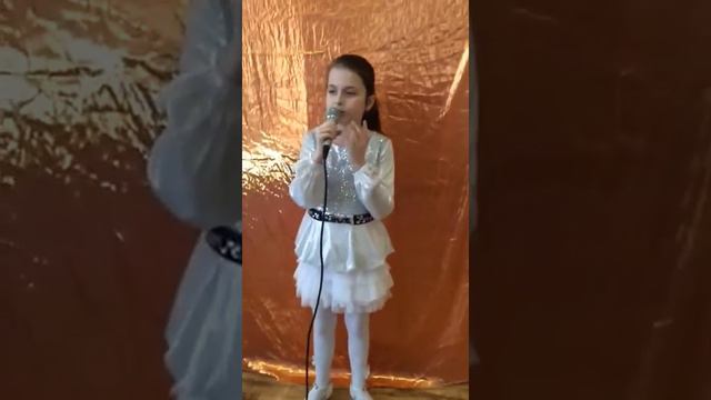 Девочка поёт лучше оригинала !!! Вологирова Милана « Путь» смотреть онлайн