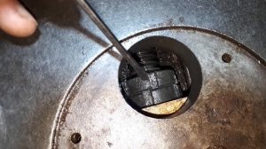 убираем люфт на винте поперечной подачи 16е16 кп