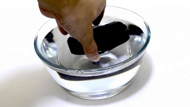 Mifa A1 Bluetooth Speaker water test смотреть онлайн