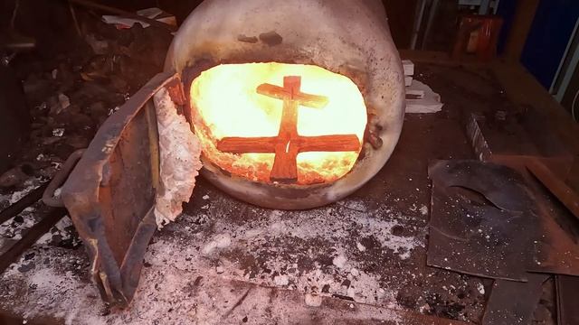 Недорогой кованый крестик на памятник | Ковка под дерево | Дом Кузнеца смотреть онлайн