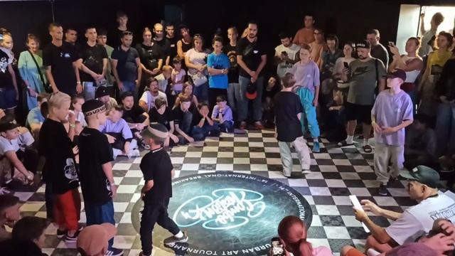 ЕЖИ vs РАКЕТА 10 | ОТБОР REAL CREW BATTLE | COMBOnation X4 г. Казань смотреть онлайн