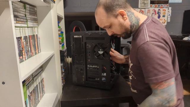 MSI RTX 4070 Ti Gaming X Trio 12gb Just About Fits in my PC Case смотреть онлайн