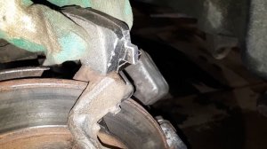 Замена колодок...И что делать если ваще ни как не вставляются))