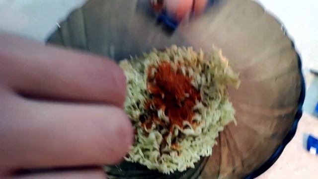 ПРОБУЕМ ДОШИРАК С КОКА-КОЛОЙ И ФАНТОЙ! смотреть онлайн