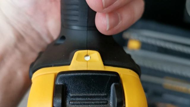 DEWALT DCD 701 красавчик