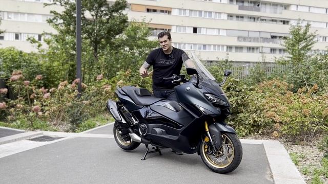 TMAX 560 Promo 2023, le pouvoir de rouler YAMAHA - YAM PARIS 15 смотреть онлайн