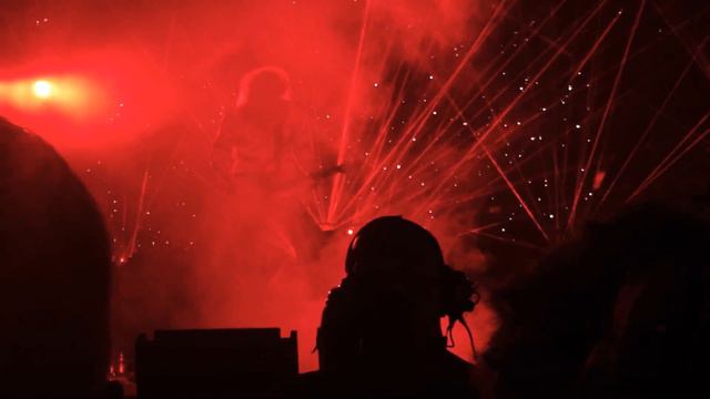 Brian May Guitar Solo - Live in Phoenix 2017 смотреть онлайн