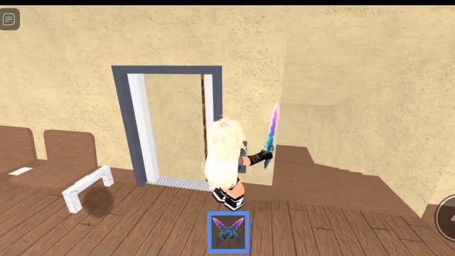 Играю в Готель 2 с братом 5v5 MM2 [ Hotel2 ] 10 Players смотреть онлайн