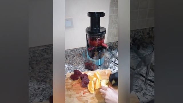 BEKO SLOW JUİCER SEBZE MEYVE SIKIMI смотреть онлайн