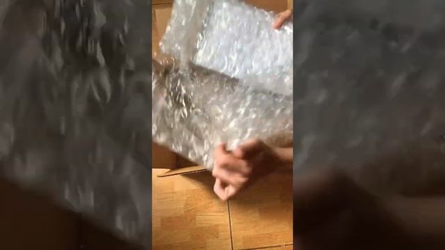 Розпаковка MacBook Pro 2017 на ремонт за Америки смотреть онлайн