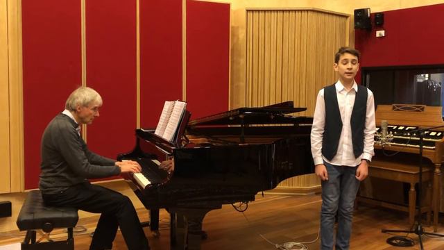 International BEL CANTO Singing Competition | Antonio de la Torre ( boy soprano) смотреть онлайн