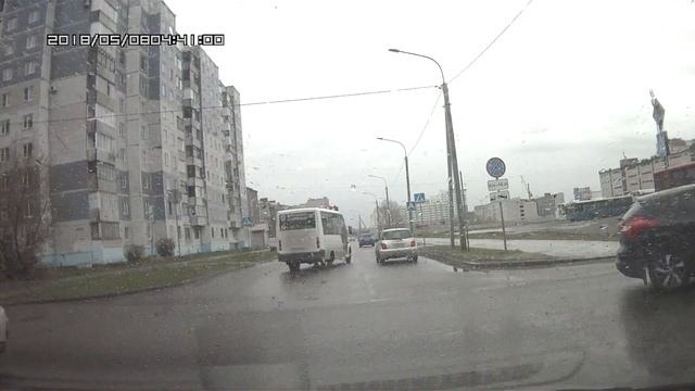 Суровый барнаульский газелист маршрута №29 смотреть онлайн