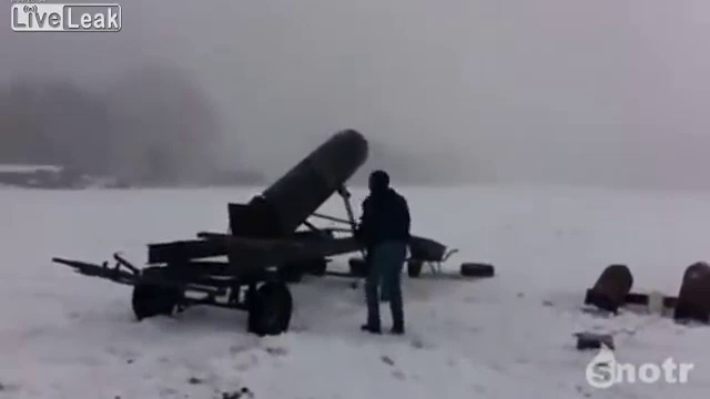Упал при выстреле из пушки смотреть онлайн