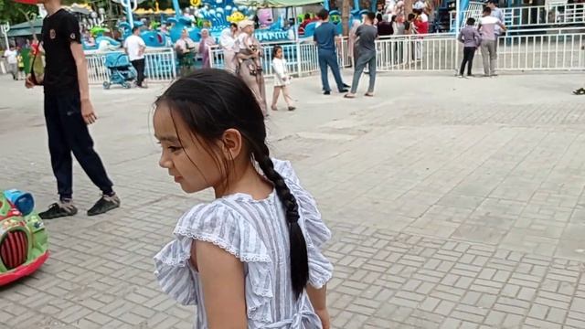 УЗБЕКИСТАН АНДИЖАН, ПАРК ПУШКИНА смотреть онлайн