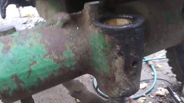 Трактор ЮМЗ.Ремонт рулевого вала с сошкой (морковка). смотреть онлайн