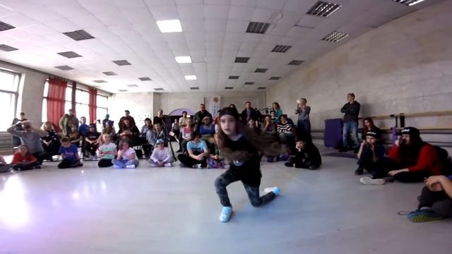 Выход Леры Борисовой // Батл // SUN FEST // 2017 смотреть онлайн