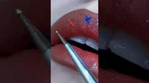 Истории с губами?// Даша Рокс?