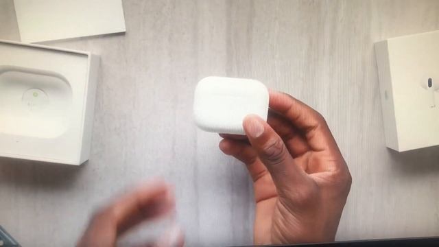 Первый взгляд на новые наушники с активным шумоподавлением Apple AirPods Pro - Unboxing смотреть онлайн