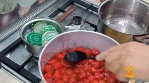 Клубника в собственном соку, рецепт проверенный годами