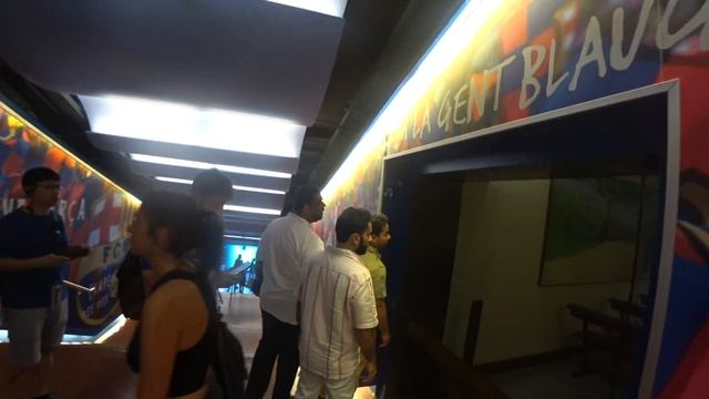 Музей ФК Барселоны на стадионе Camp Nou. смотреть онлайн